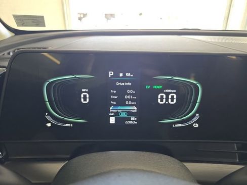 Certified 2024 Kia Sportage EX AWD/4WD image 17