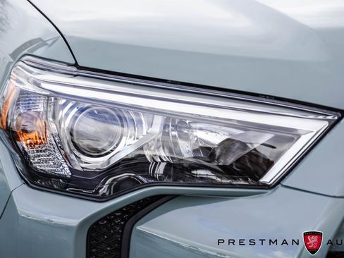 Used 2023 Toyota 4Runner TRD Off-Road Premium image 15