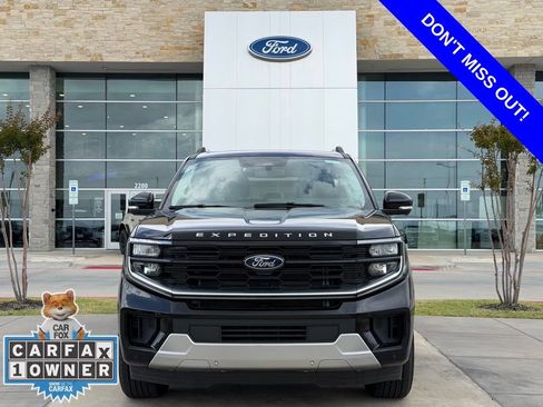 Used 2026 Ford Expedition Max Platinum AWD/4WD image 2
