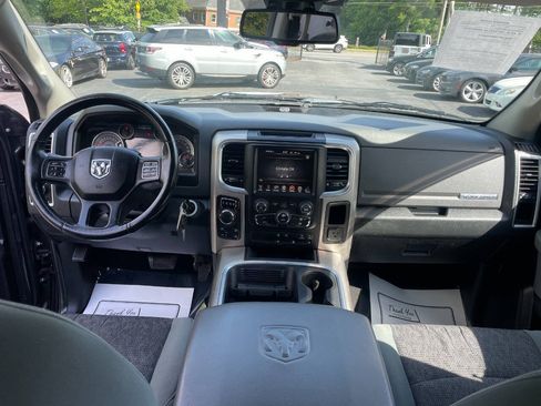Used 2016 RAM 1500 Big Horn AWD/4WD image 11