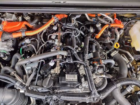 Used 2025 Toyota Land Cruiser image 7