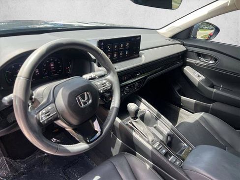 Used 2023 Honda Accord EX-L image 9
