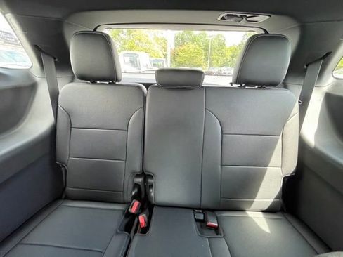 New 2026 Chevrolet Traverse LT w/ LPO, Floor Liner Package image 19