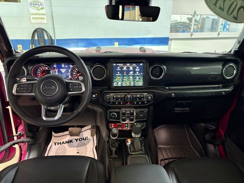 Used 2021 Jeep Wrangler Unlimited Rubicon image 11
