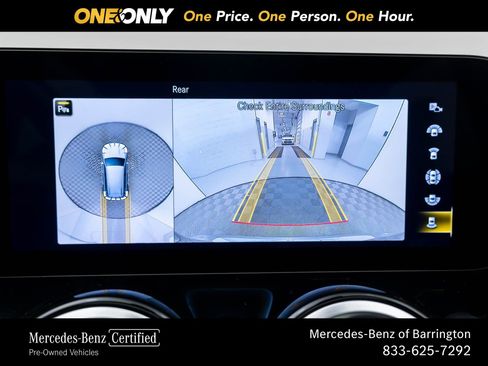 Used 2023 Mercedes-Benz GLB 250 4MATIC w/ Premium Package image 27