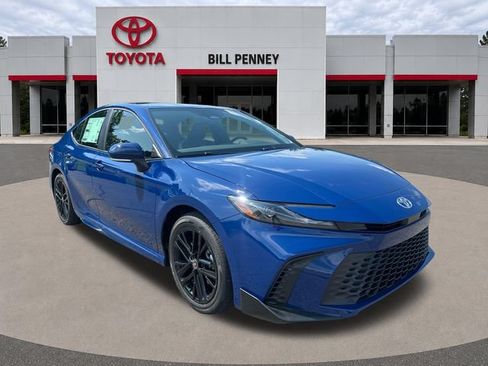 New 2026 Toyota Camry SE FWD image 7