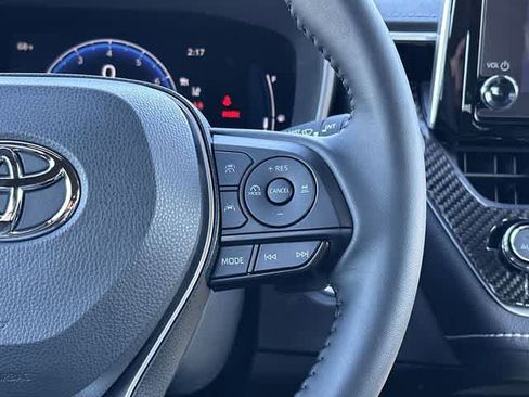 Used 2025 Toyota Corolla XSE image 9