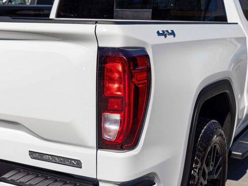 Used 2025 GMC Sierra 1500 Elevation w/ Preferred Package AWD/4WD image 39
