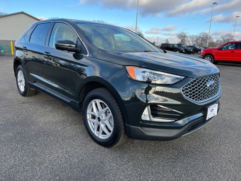Used 2024 Ford Edge SEL w/ Convenience Package image 7