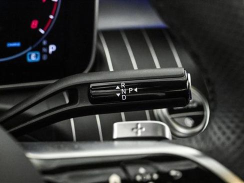 Certified 2025 Mercedes-Benz C 300 4MATIC Sedan image 12