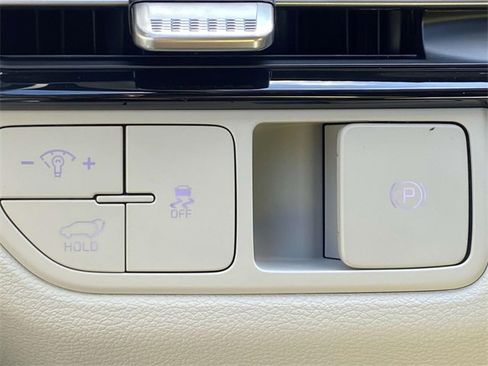 New 2026 Kia Sportage EX image 18