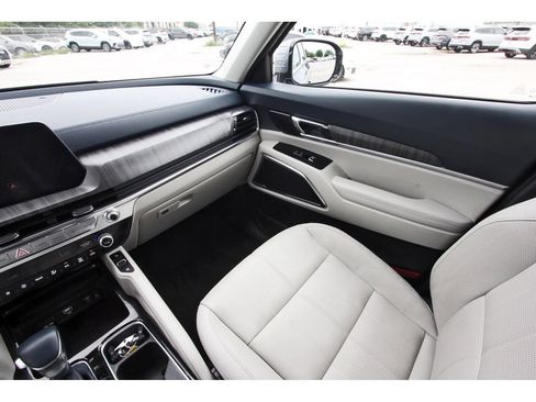 Used 2023 Kia Telluride SX AWD/4WD image 12