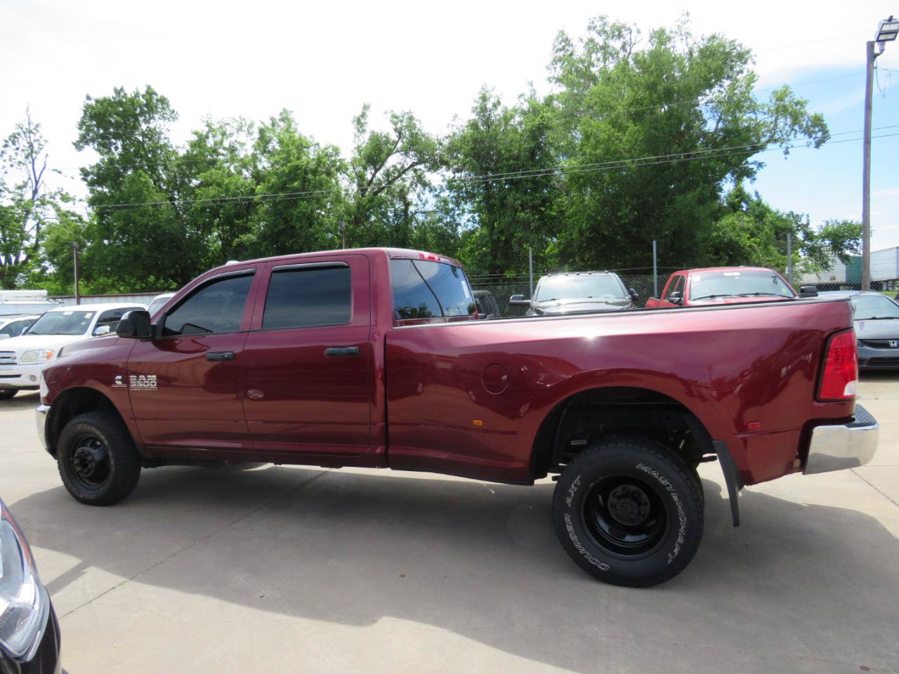 Used 2018 RAM 3500 Tradesman w/ Chrome Appearance Group AWD/4WD image 31