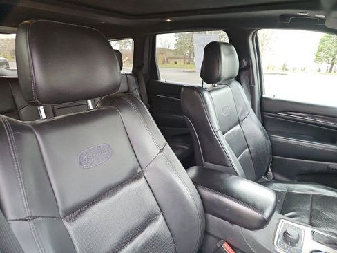 Used 2018 Jeep Grand Cherokee Overland image 11