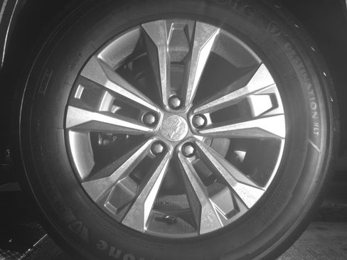 Used 2025 Chevrolet Equinox LT FWD image 14