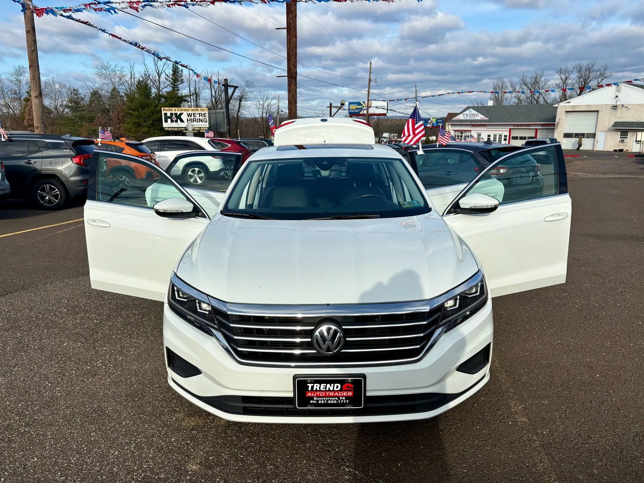 Used 2022 Volkswagen Passat 2.0T SE FWD image 9