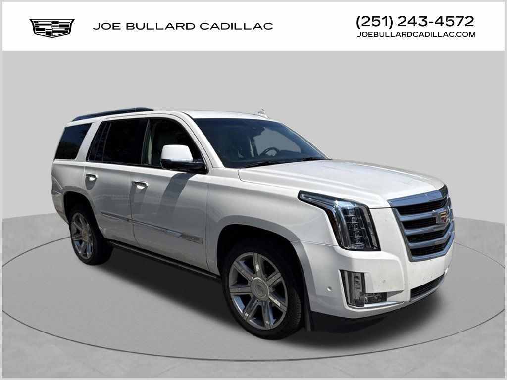 Used 2018 Cadillac Escalade Premium Luxury RWD image 1