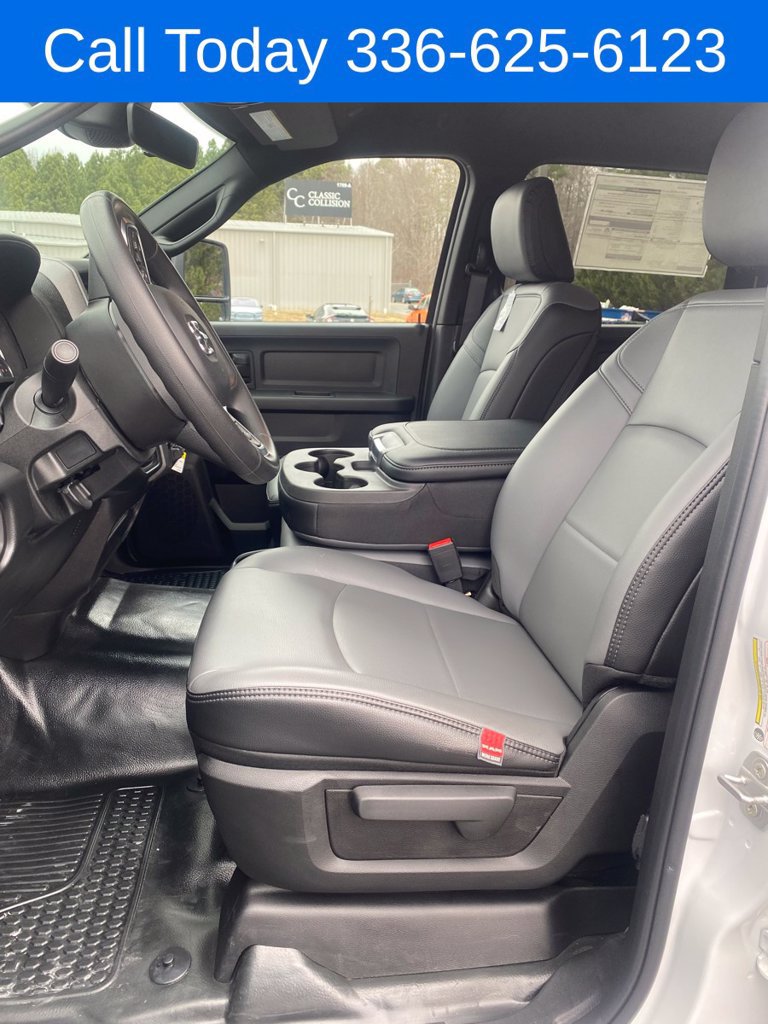 New 2026 RAM 2500 Tradesman w/ Chrome Appearance Group AWD/4WD image 15