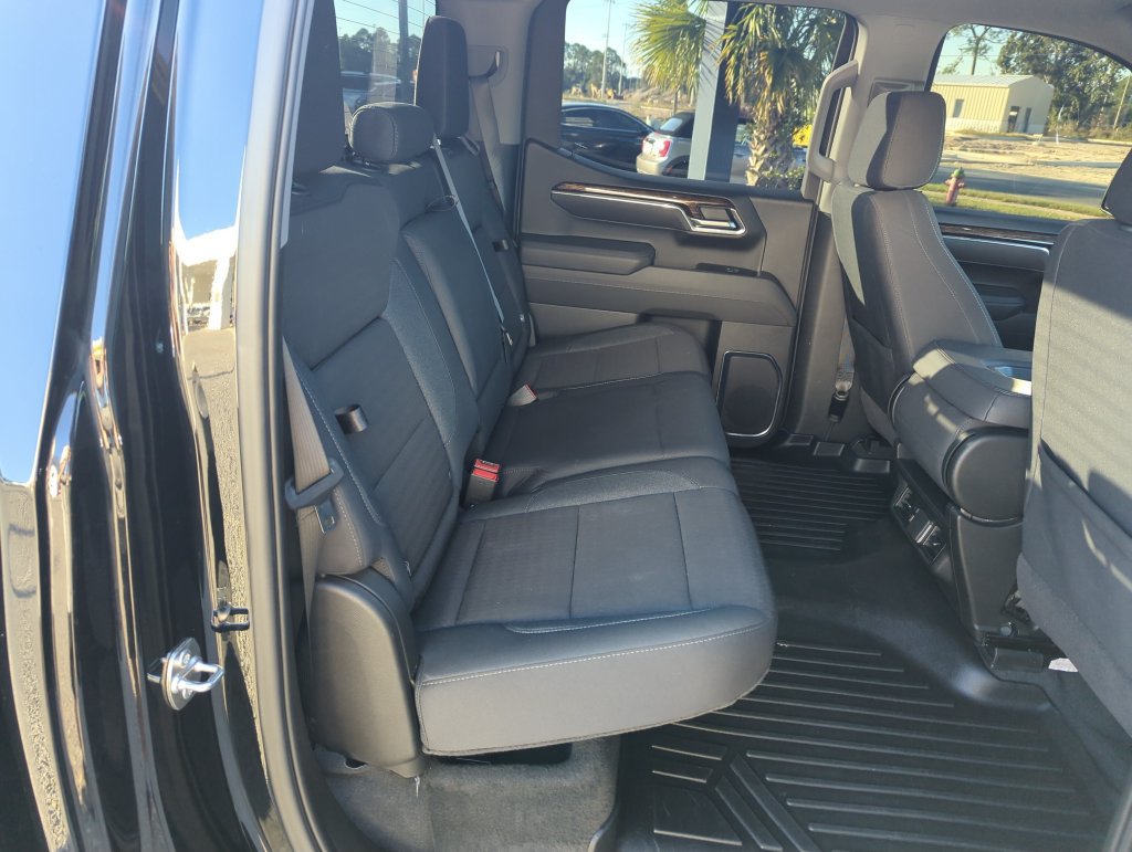 Used 2025 GMC Sierra 1500 Elevation RWD image 30