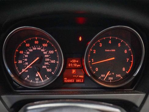 Used 2016 BMW Z4 sDrive28i w/ Technology Package image 18