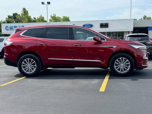 Used 2023 Buick Enclave Essence w/ Trailering Package, 5000 lbs. FWD image 1