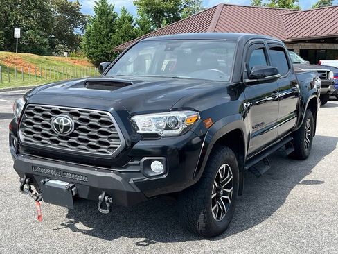 Used 2021 Toyota Tacoma TRD Sport AWD/4WD image 6