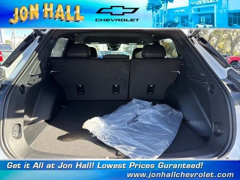 New 2026 Chevrolet Equinox EV LT image 9