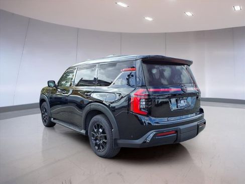 Used 2025 Nissan Armada PRO-4X w/ Pro-4X Premium Package image 3