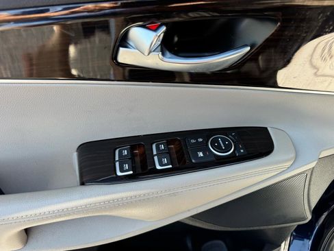 Used 2020 Kia Sorento LX FWD image 10