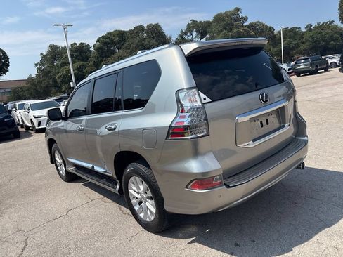 Used 2023 Lexus GX 460 Premium w/ Premium Package AWD/4WD image 3