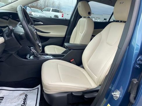 Used 2024 Buick Encore GX Sport Touring image 15