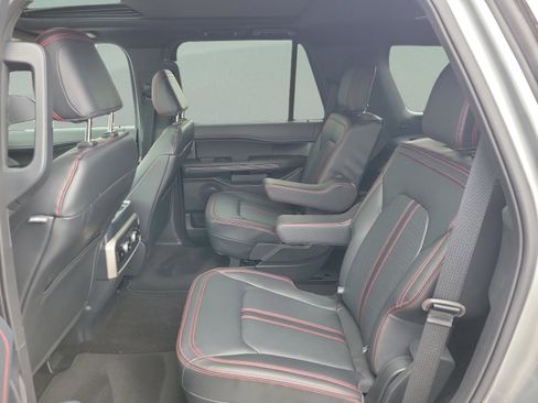 Used 2022 Ford Expedition Limited RWD image 15