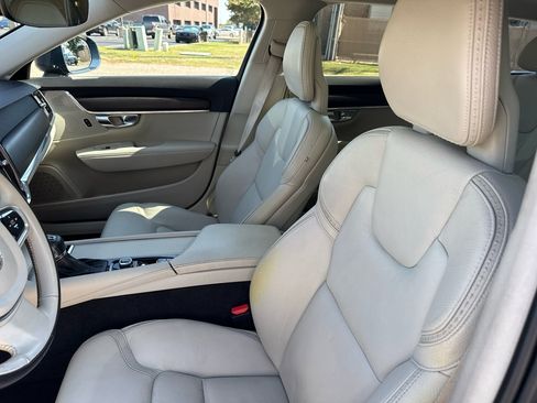 Used 2018 Volvo V90 T5 Cross Country w/ Convenience Package image 35