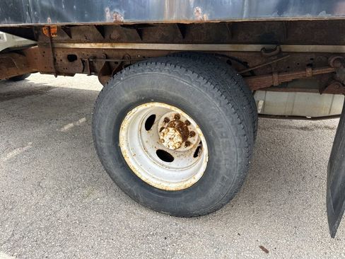 Used 2003 Ford F350 XL RWD image 9