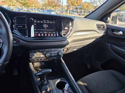 Used 2024 Dodge Durango GT image 26