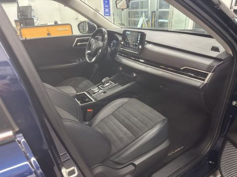 Used 2024 Mitsubishi Outlander SE image 27