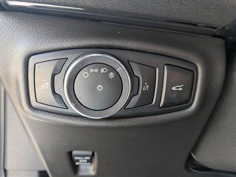Used 2013 Lincoln MKZ FWD image 32