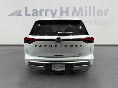 New 2026 Nissan Pathfinder SL