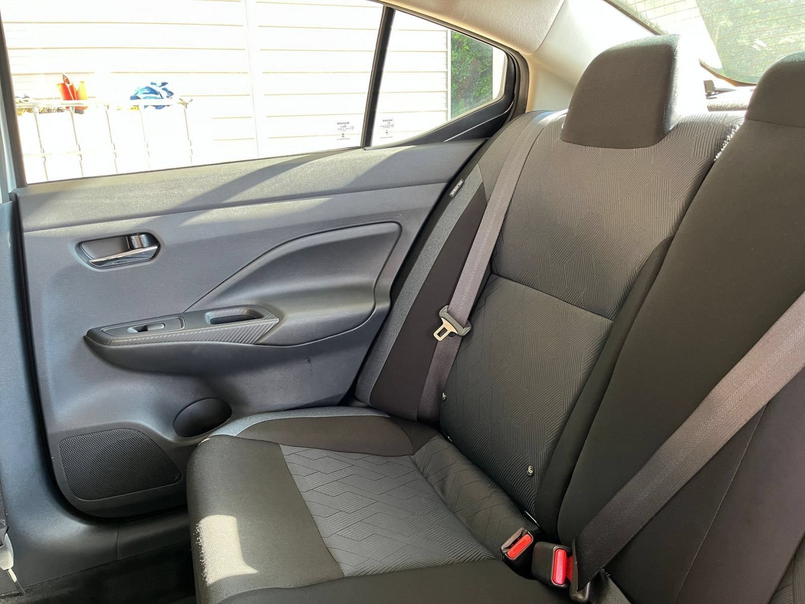 Used 2025 Nissan Versa SV FWD image 40