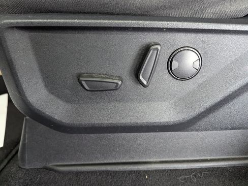 Used 2023 Ford F150 XLT w/ Equipment Group 302A High AWD/4WD image 18