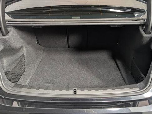 Used 2019 BMW 330i Sedan w/ Premium Package image 19