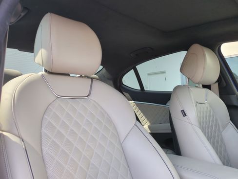 Used 2023 Genesis G70 3.3T image 33