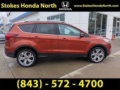 Used 2019 Ford Escape Titanium FWD image 9