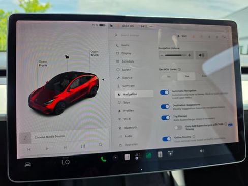 Used 2022 Tesla Model Y Long Range AWD/4WD image 60