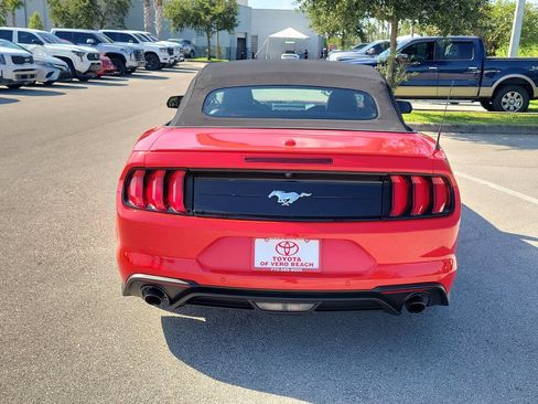 Used 2020 Ford Mustang Premium w/ Equipment Group 201A RWD image 5