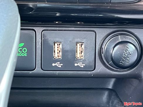 Used 2026 Mitsubishi Eclipse Cross AWD image 26