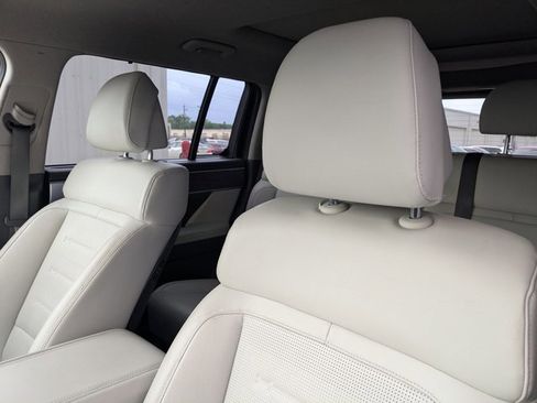 Used 2025 Hyundai Santa Fe Limited image 14