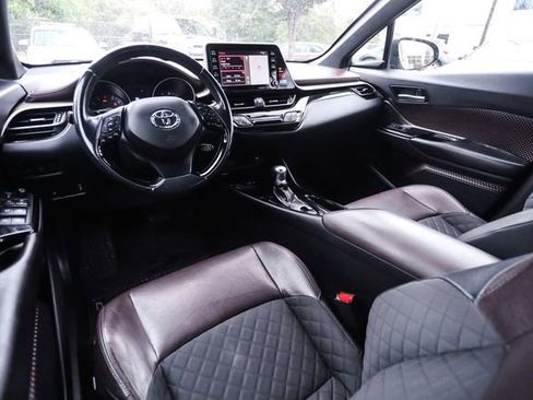 Used 2019 Toyota C-HR Limited FWD image 47