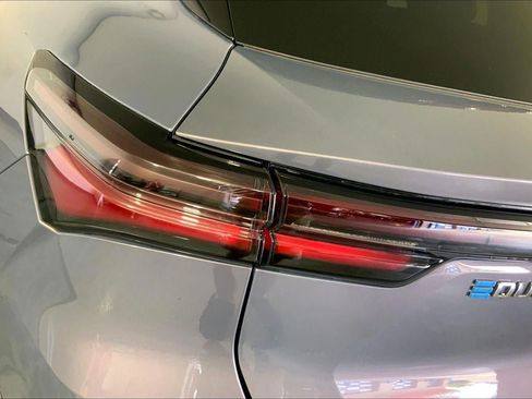 Used 2025 Chevrolet Equinox EV LT FWD image 27
