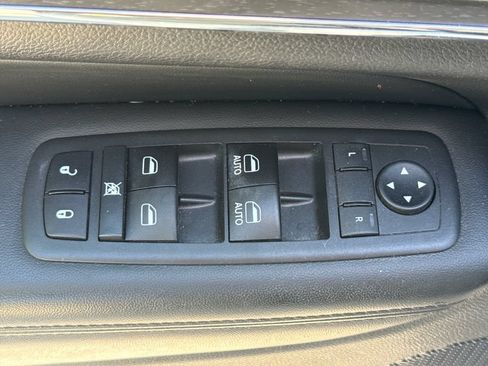 Used 2018 Jeep Grand Cherokee Limited RWD image 14